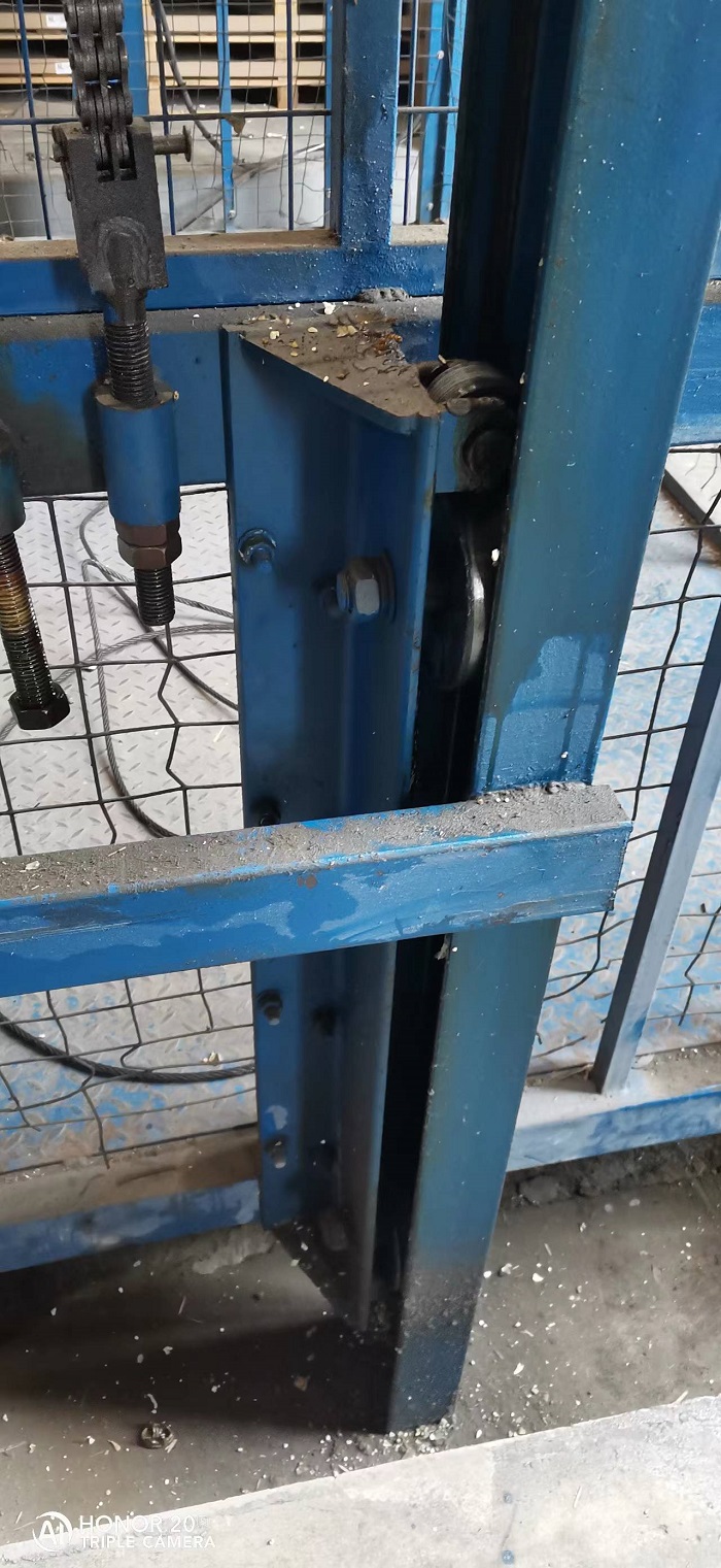 1651143948966831.jpg 液壓貨梯維修 (4).jpg